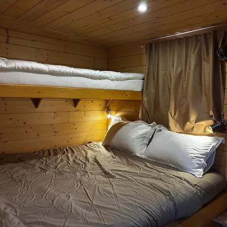 L'erre Sauvage Båthotell *